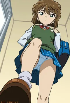 灰原哀被萝莉控捕捉了